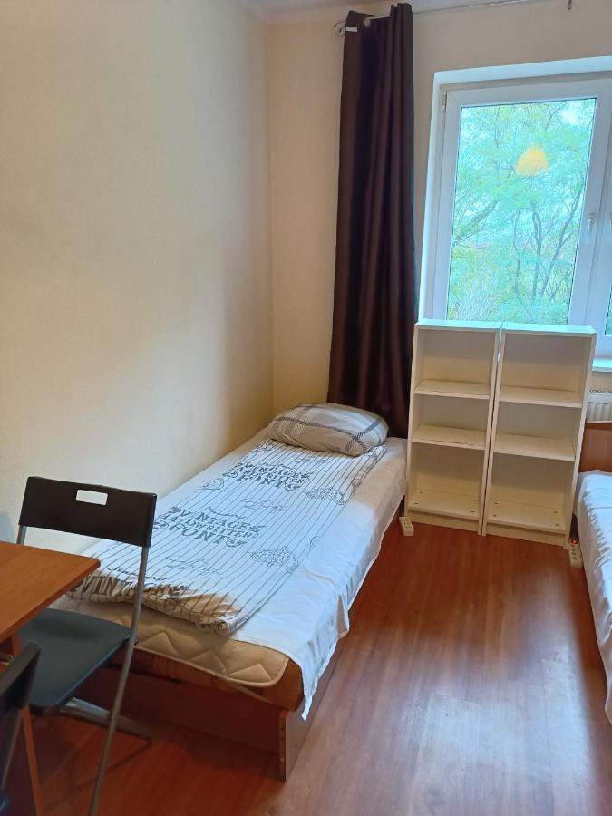 Hostel Sunrise Liwska Warsaw Exterior photo